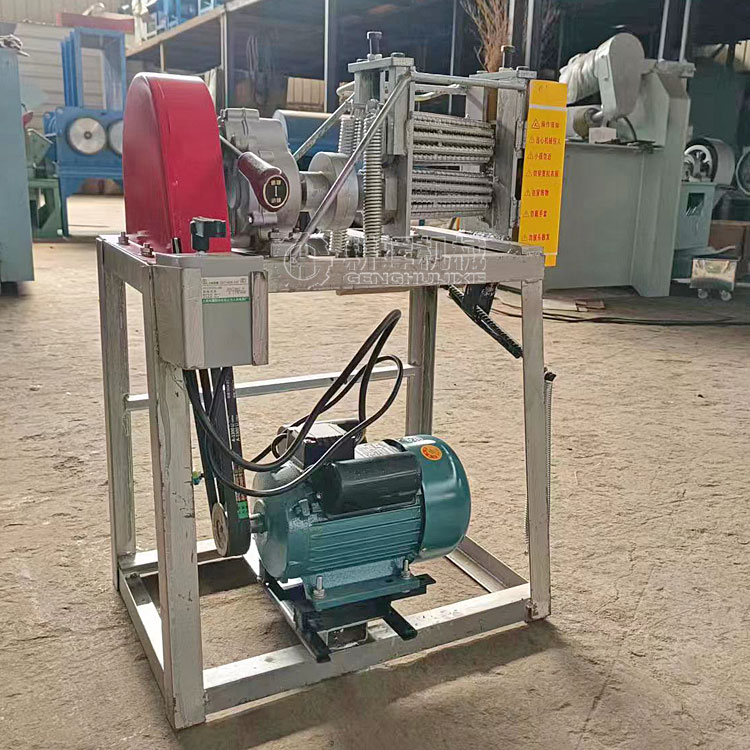 小型树枝去皮机 桑枝桂枝剥皮机 树枝脱皮机