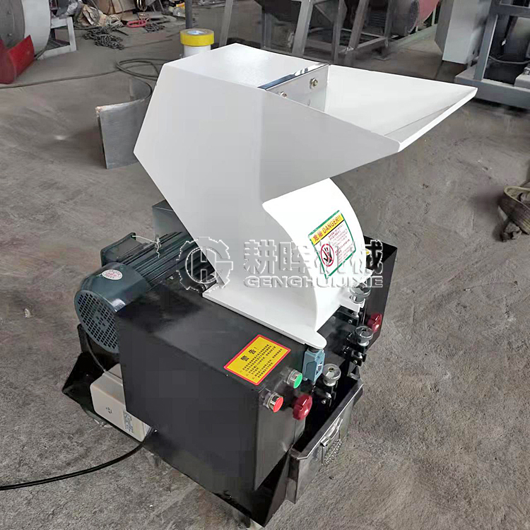 椰丝切断机 麻丝麻绳短切机 麻纤维粉碎机 棕榈 椰丝切断机 麻丝麻绳短切机 麻纤维粉碎机 棕榈